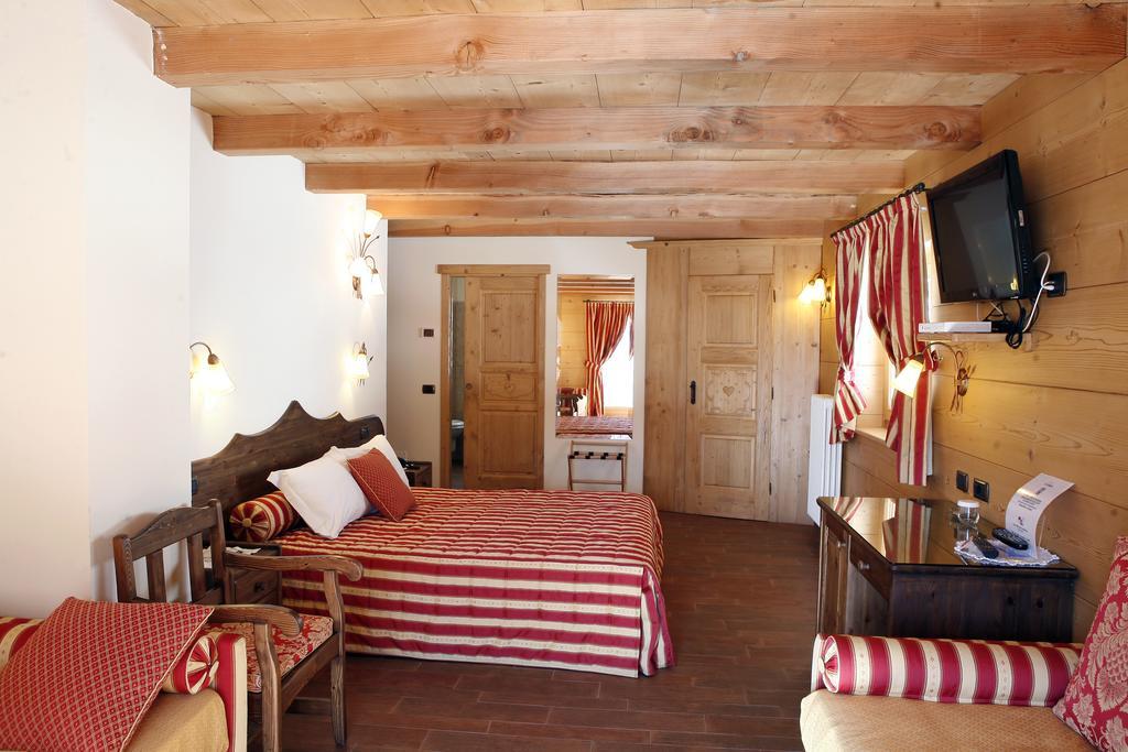 Hotel Les Combes La Salle Zewnętrze zdjęcie