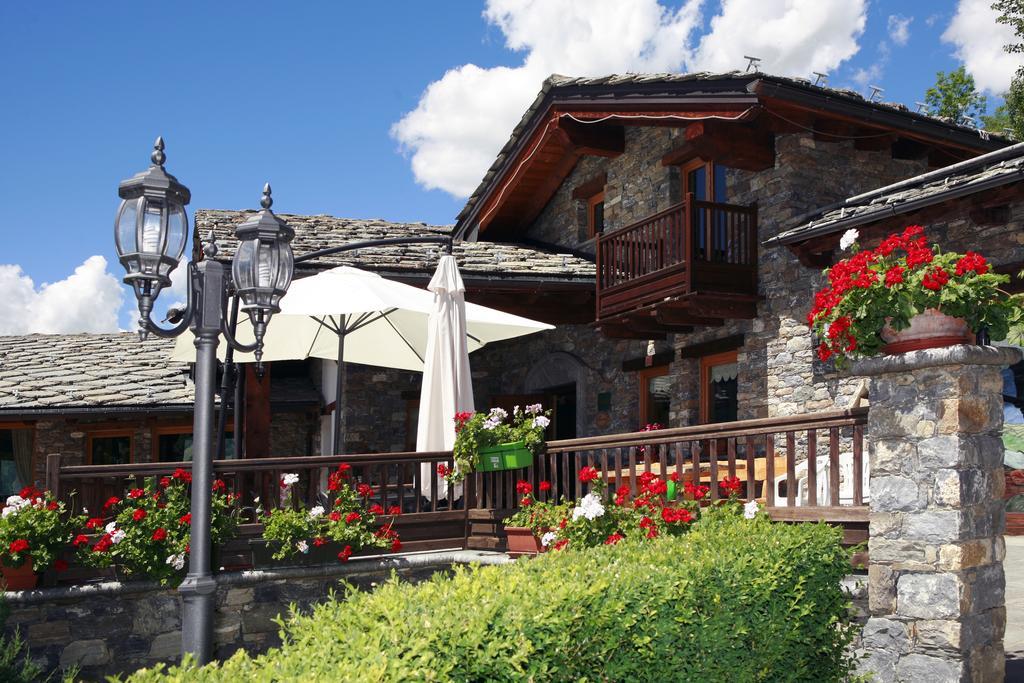Hotel Les Combes La Salle Zewnętrze zdjęcie