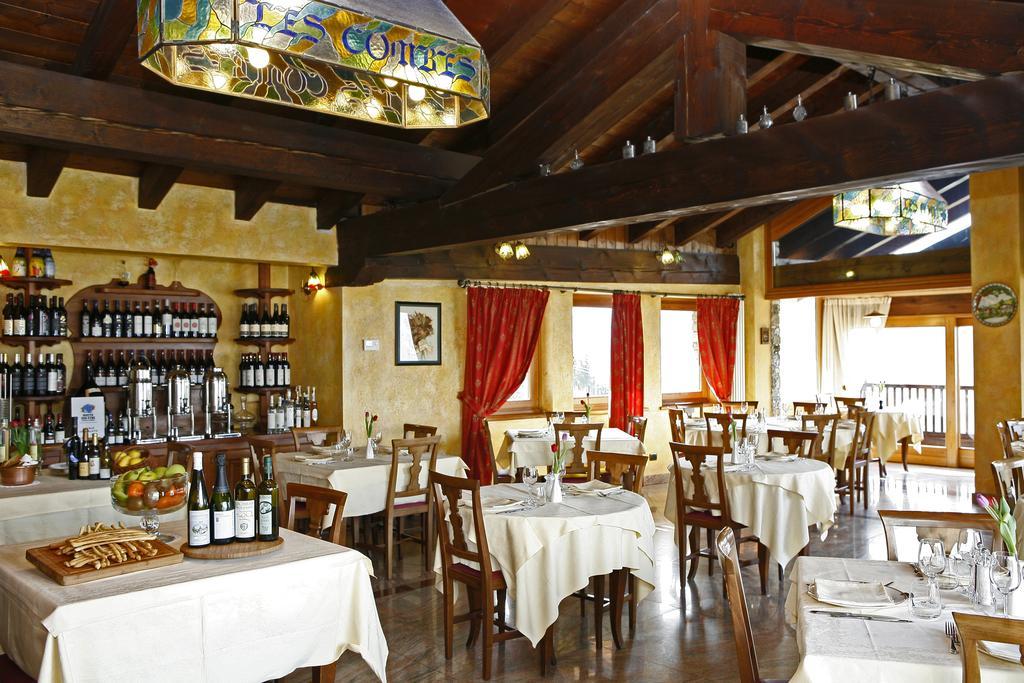 Hotel Les Combes La Salle Zewnętrze zdjęcie