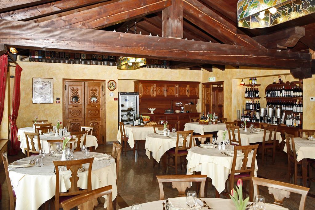 Hotel Les Combes La Salle Zewnętrze zdjęcie