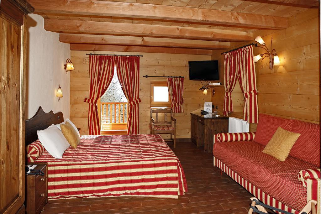 Hotel Les Combes La Salle Zewnętrze zdjęcie