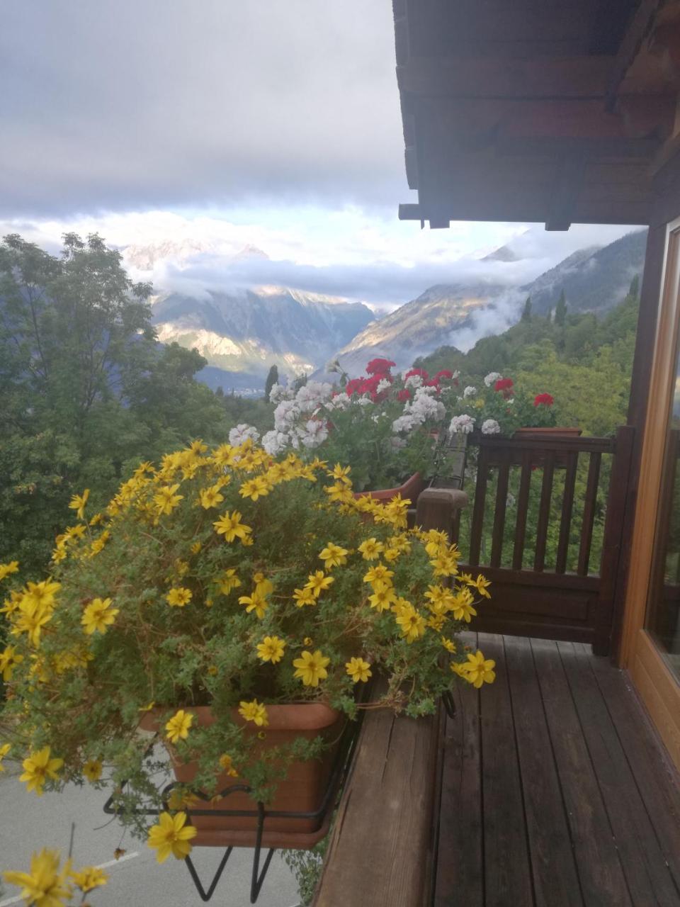 Hotel Les Combes La Salle Zewnętrze zdjęcie